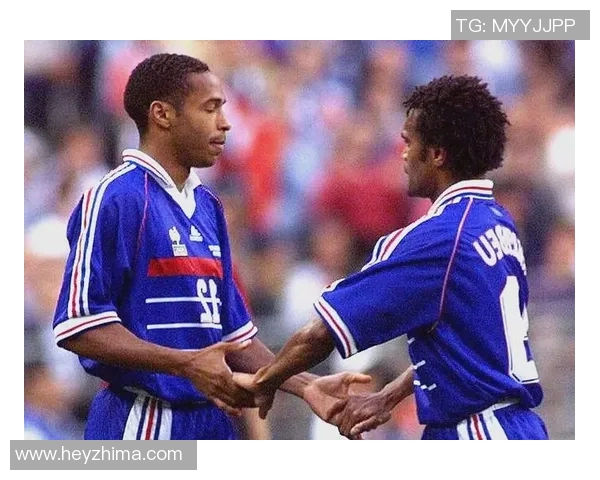 97年足球明星联赛的辉煌岁月与传奇球员的精彩瞬间回顾